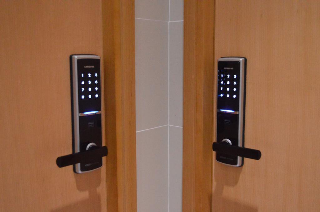 Modern Inn Гонконг Экстерьер фото