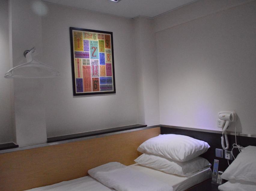 Modern Inn Гонконг Экстерьер фото